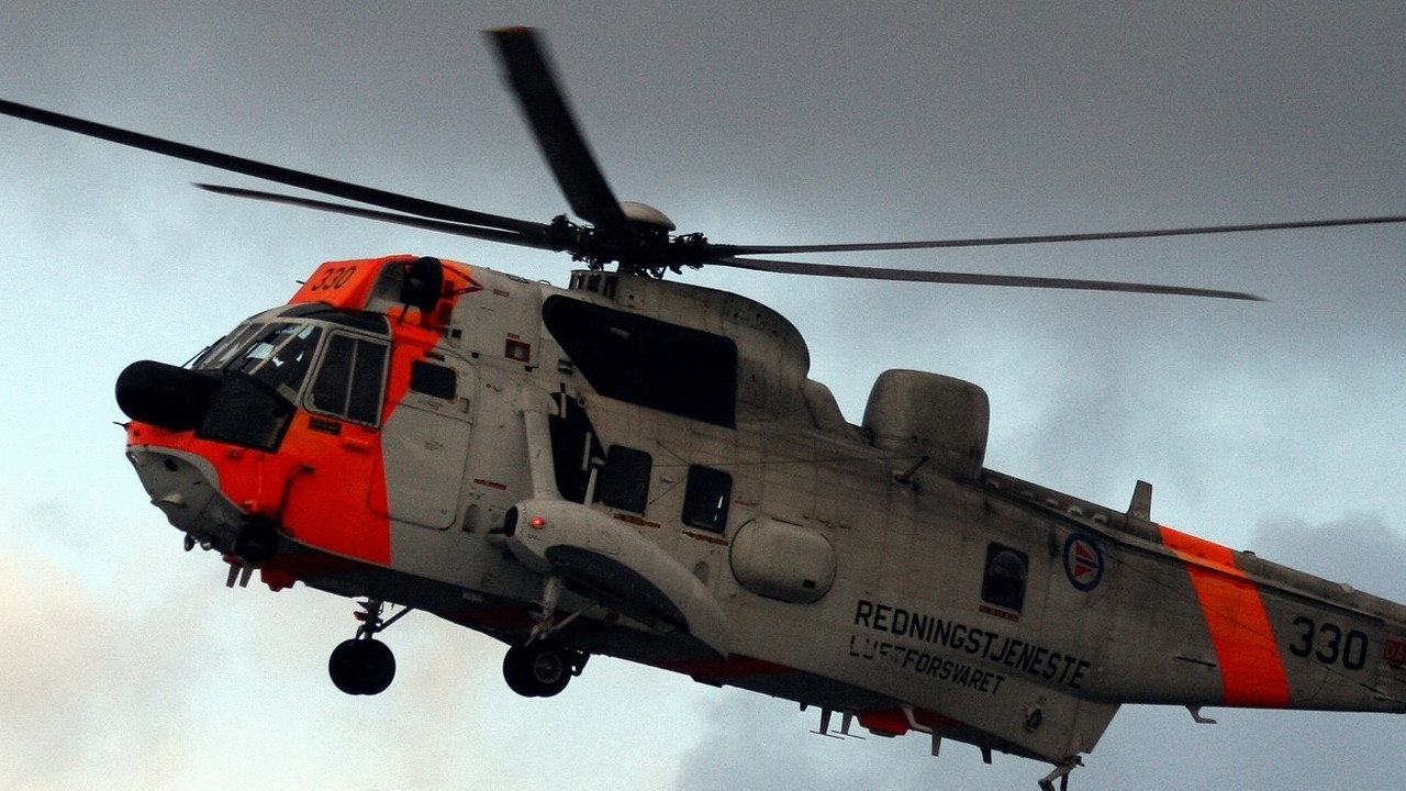 330 Skvadronen backdrop