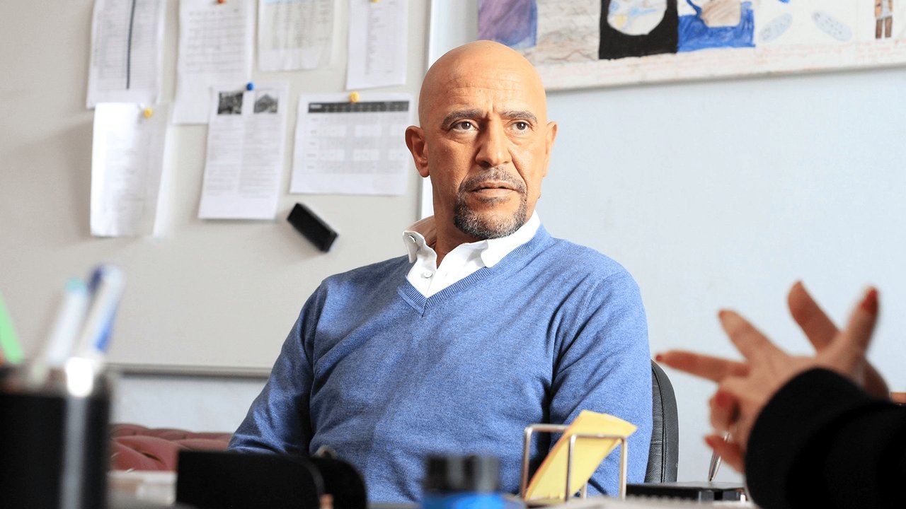 عائلة زيزو backdrop