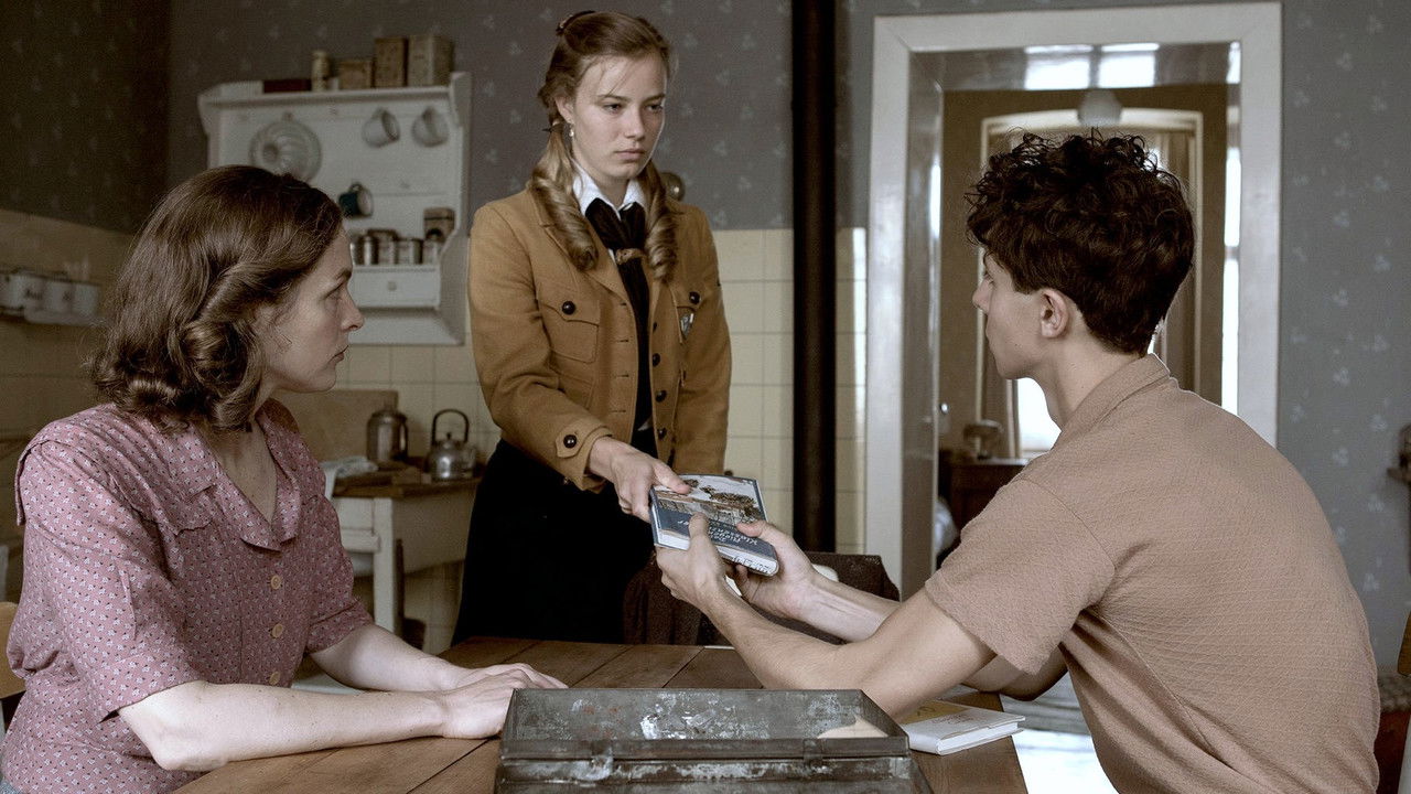 Kästner and Little Tuesday backdrop