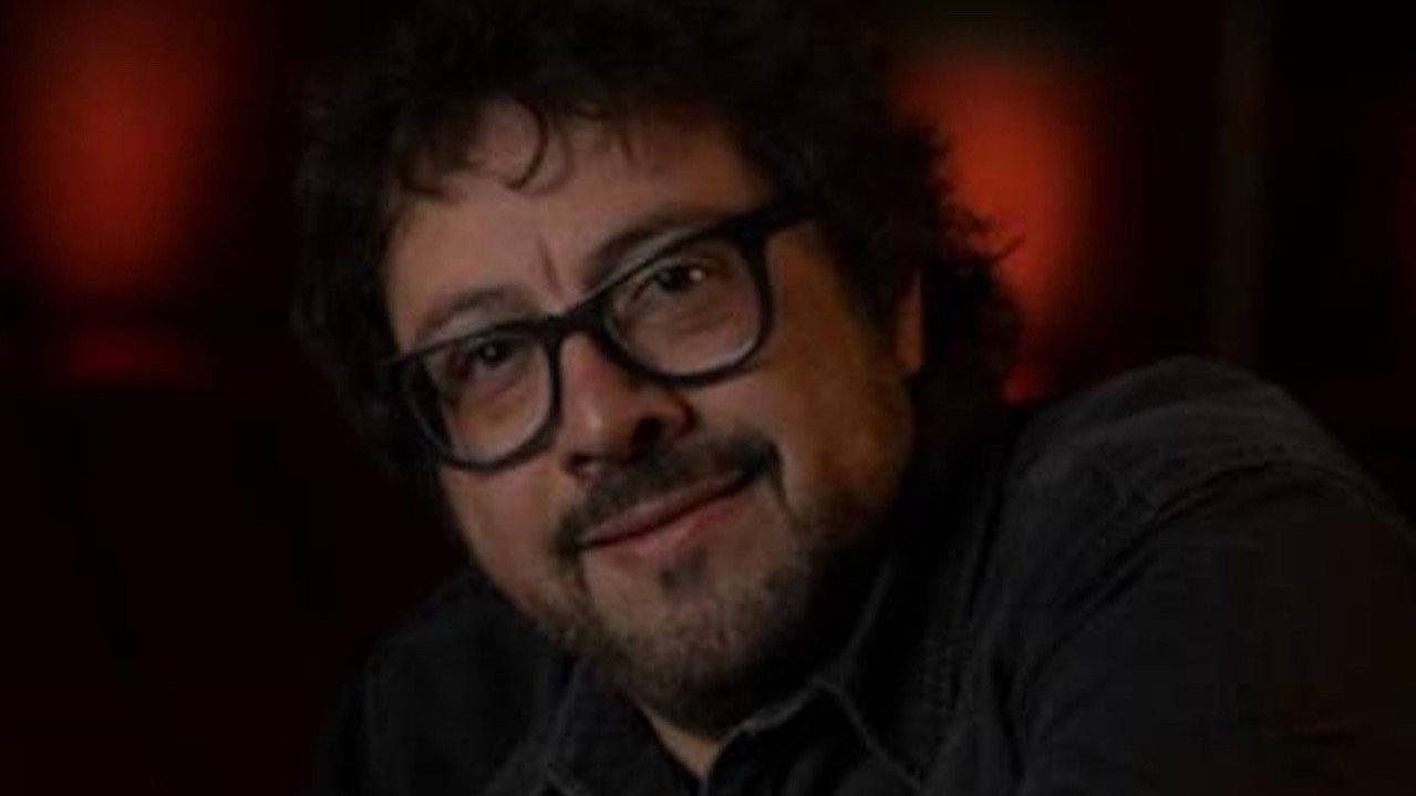 Lo cotidiano backdrop