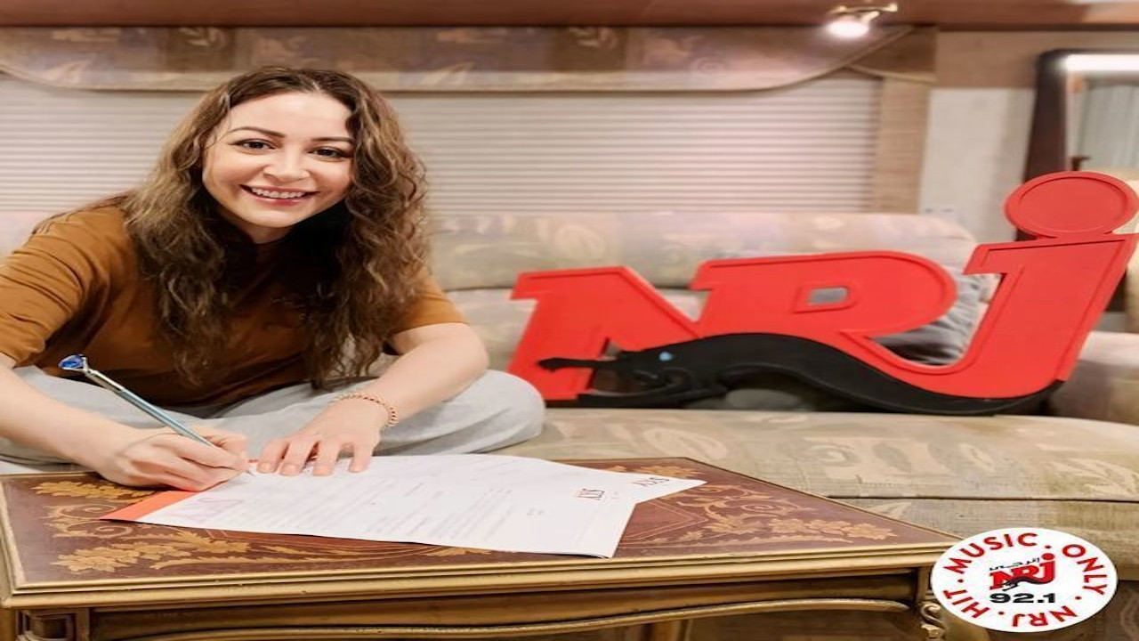 The boy's mother's house backdrop