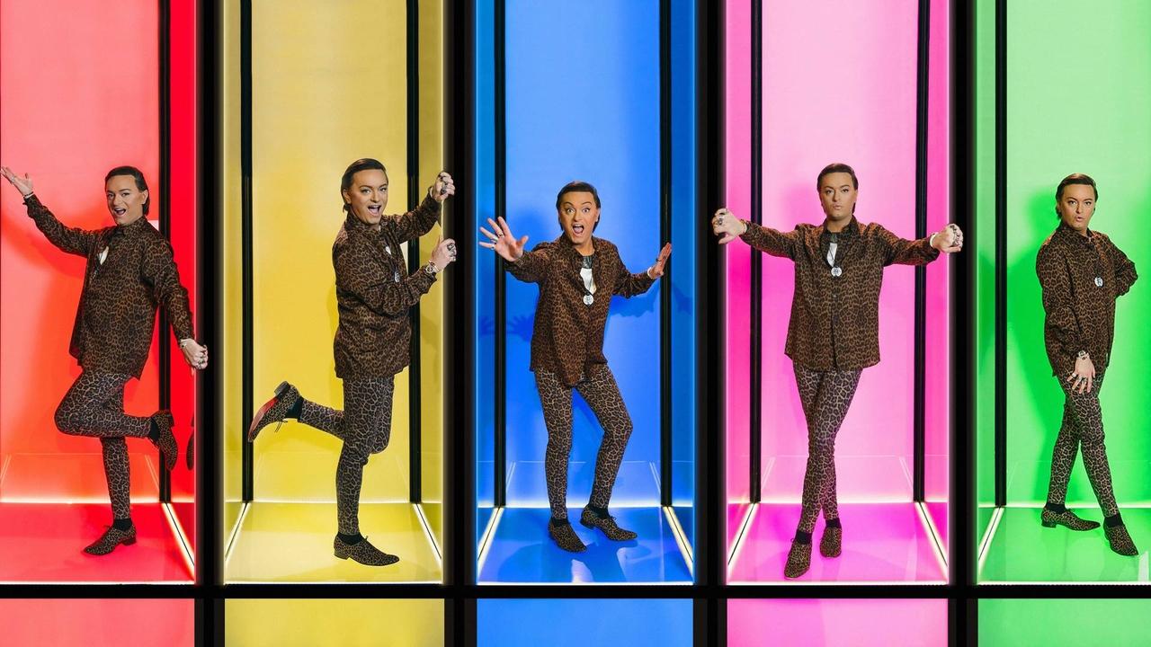 Naked Attraction backdrop