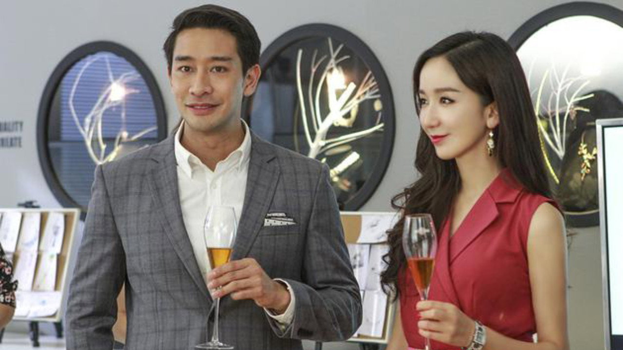 爱情珠宝 backdrop