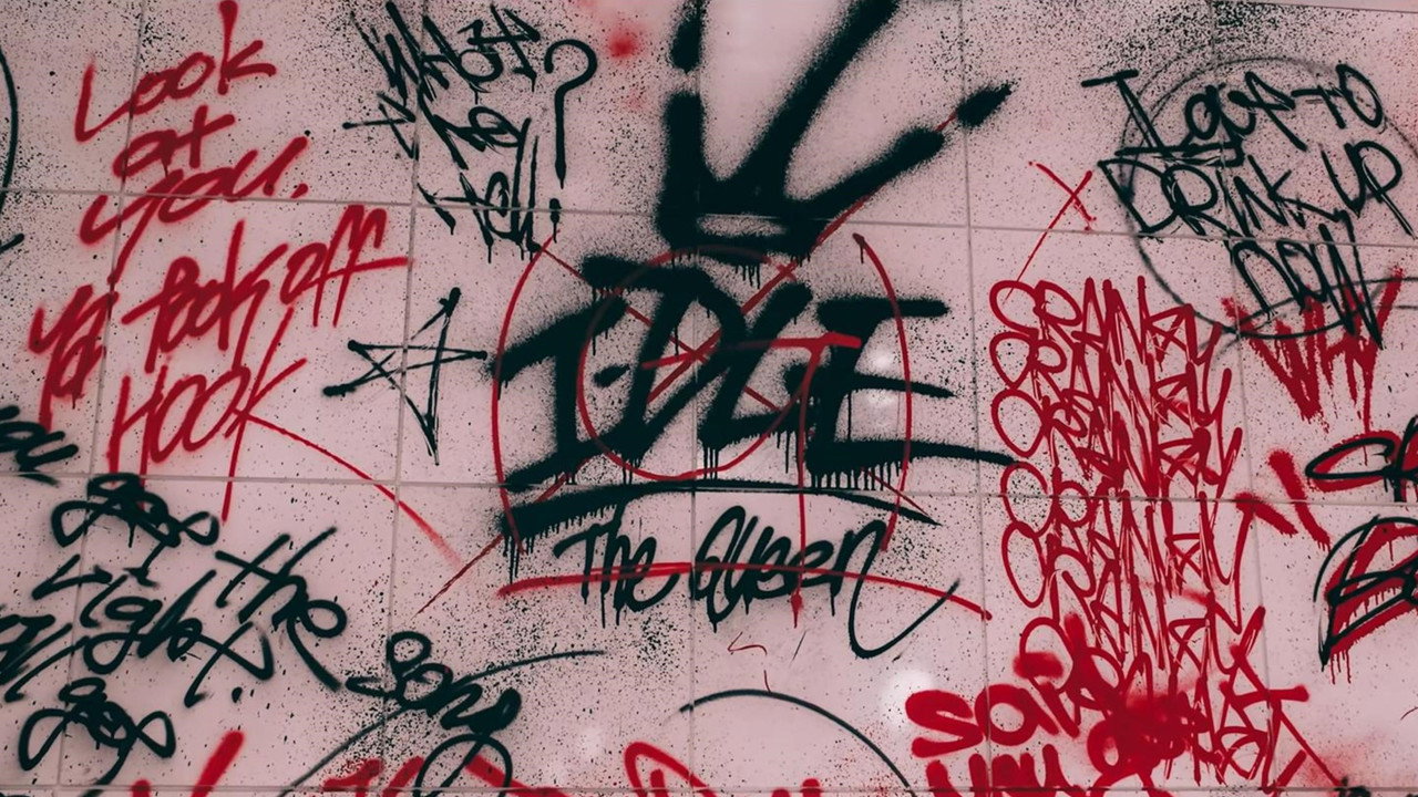 (G)I-dle MV backdrop