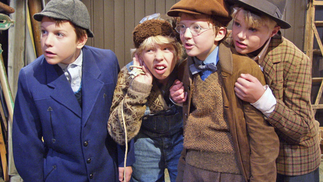 Olsenbanden jr. - første kupp backdrop