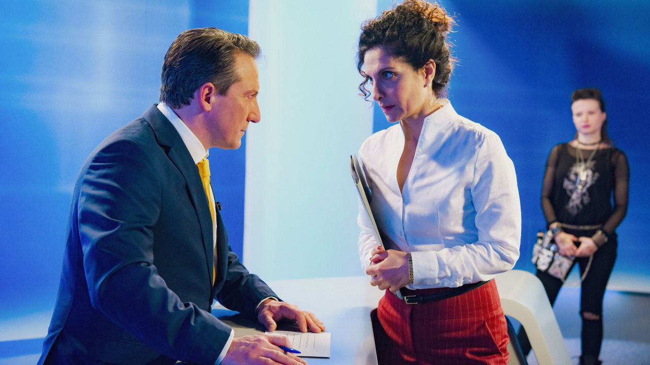 Walking on Sunshine backdrop