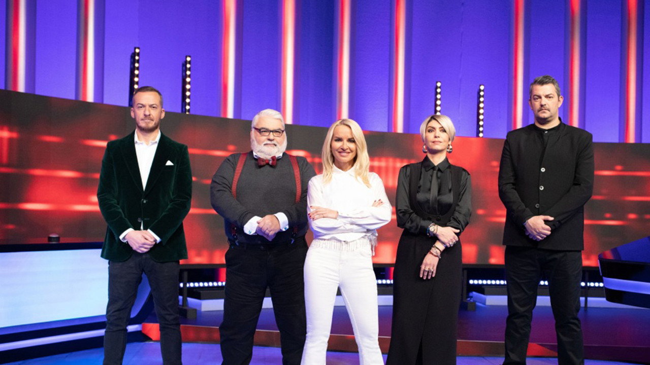 The Chase (Greece) backdrop