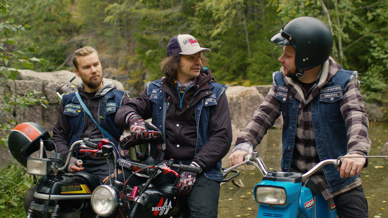 MC Helper beKINGs backdrop