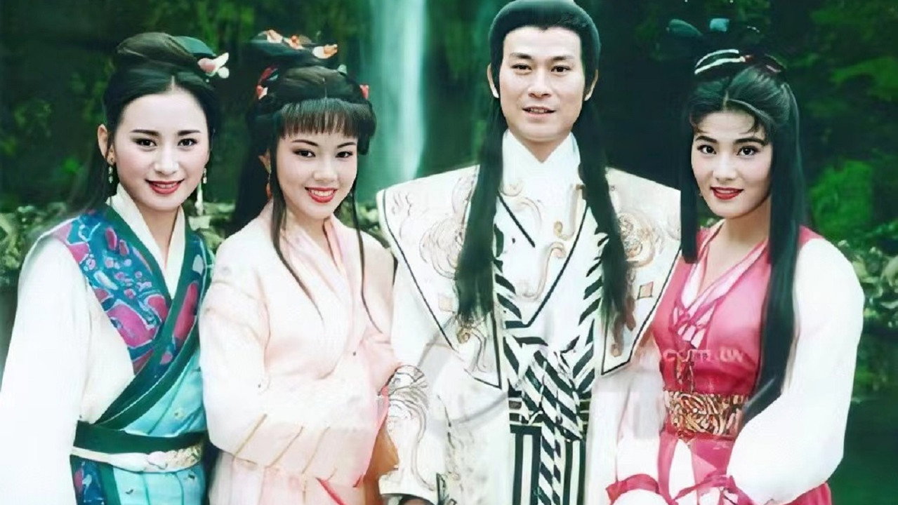 Chor Lau-heung backdrop