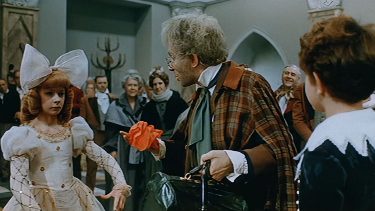 Three Fat Men backdrop