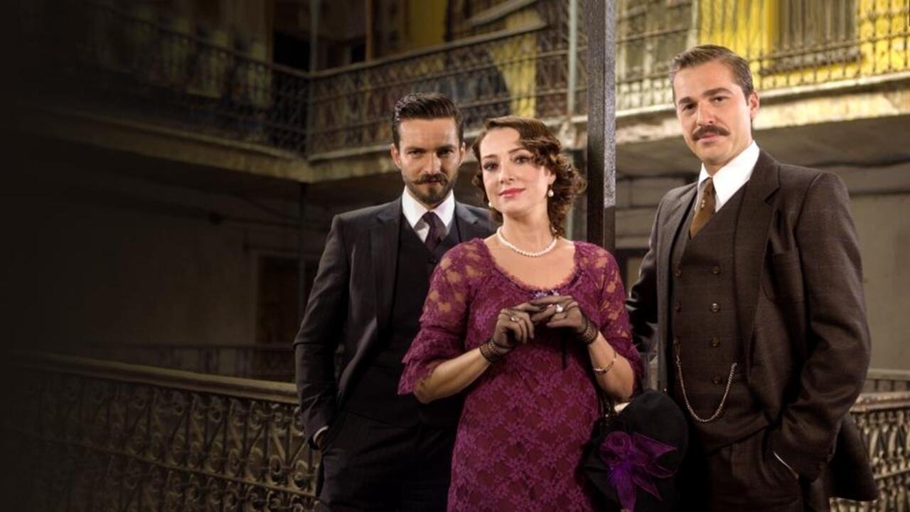 Yol Ayrımı backdrop