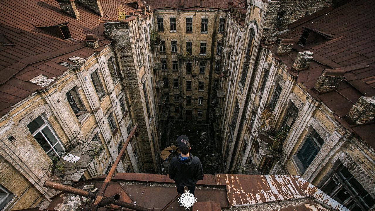 Insiders Project backdrop