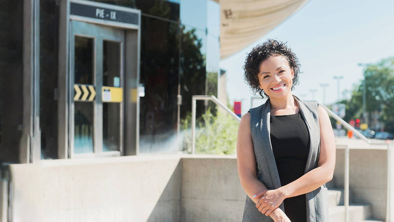 Le métro voyage dans le temps backdrop