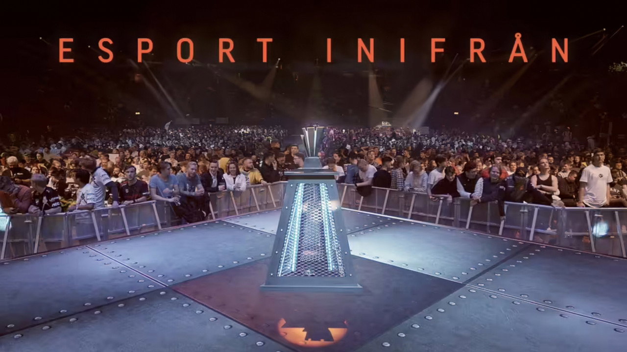 E-sports from within backdrop