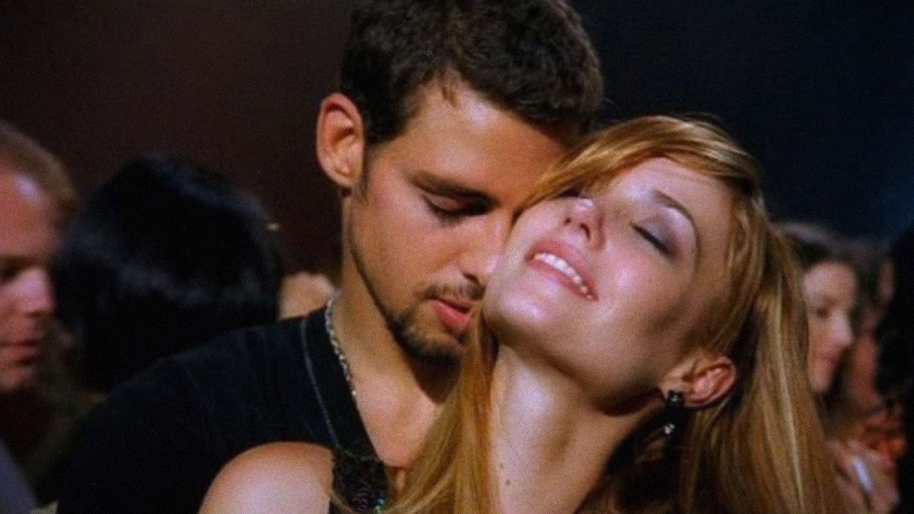 Fake Blonde backdrop