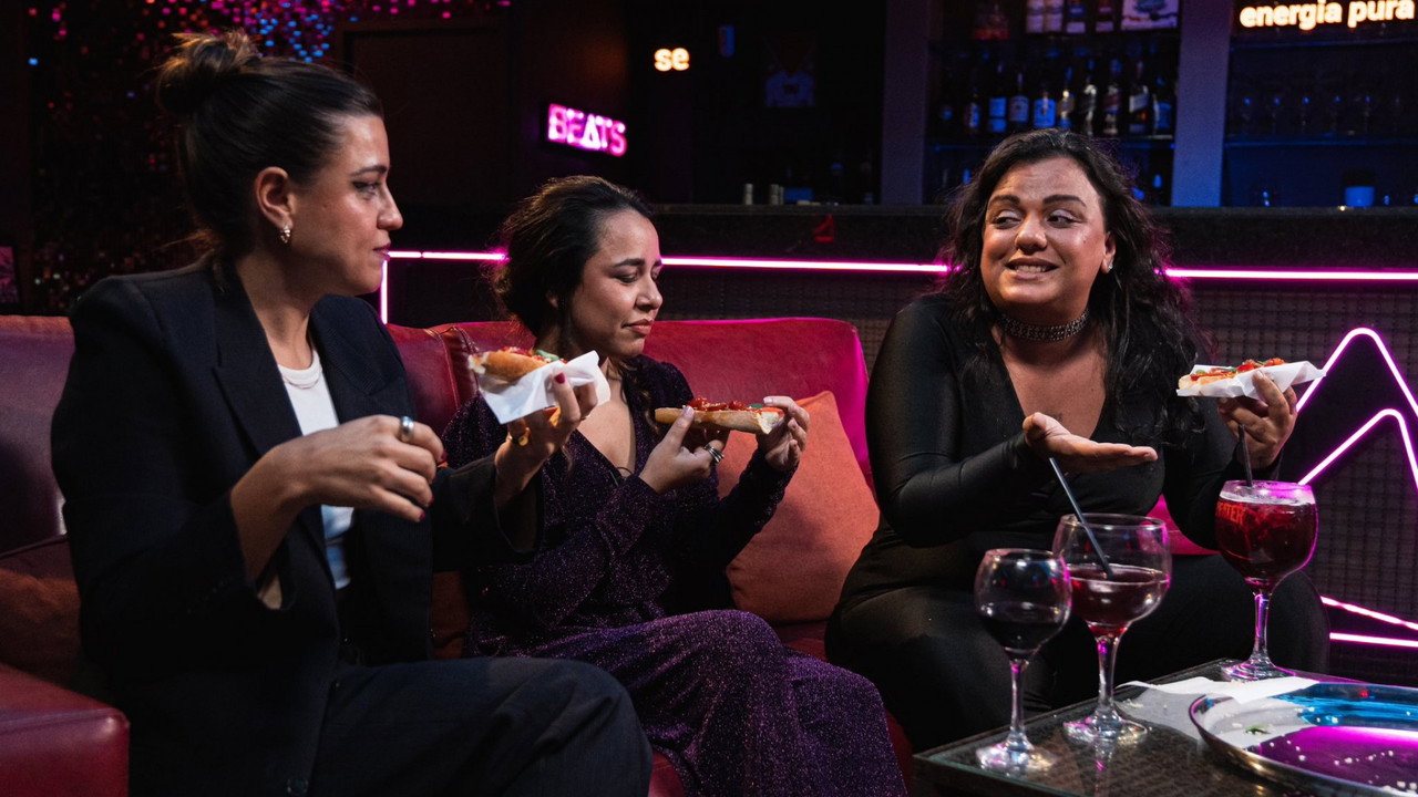 Muitas Camadas backdrop