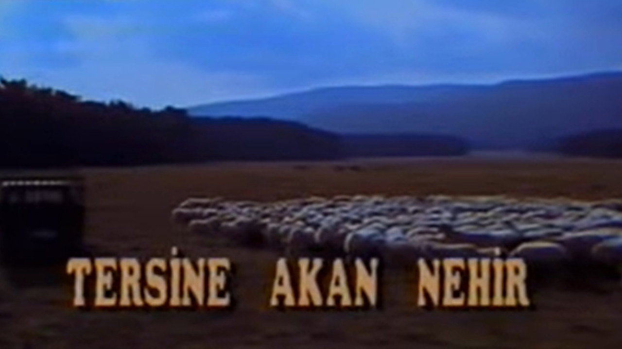 Tersine Akan Nehir backdrop