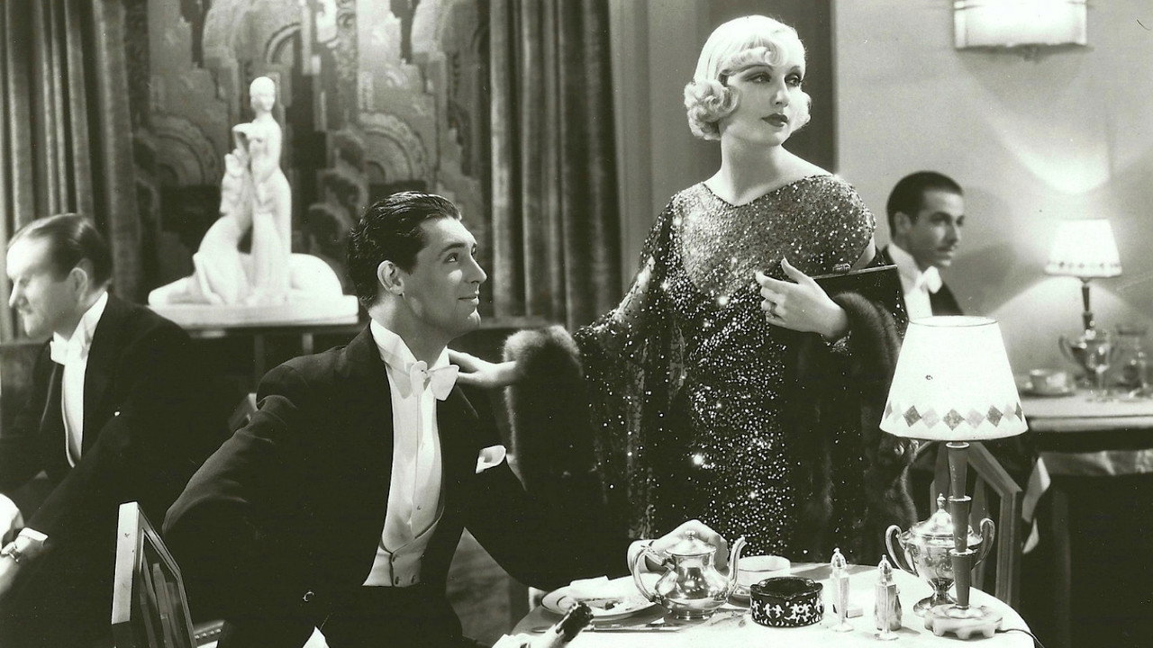 Sinners in the Sun backdrop