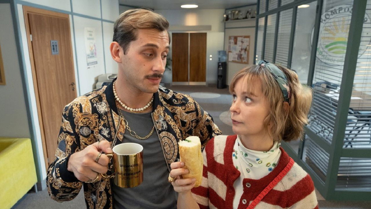 Camera Cafe. Nowe parzenie backdrop