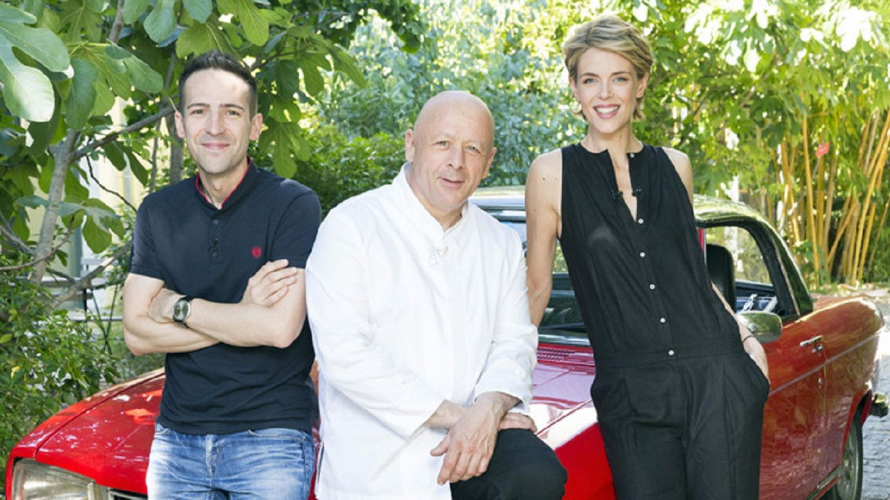 Julie's Notebooks backdrop