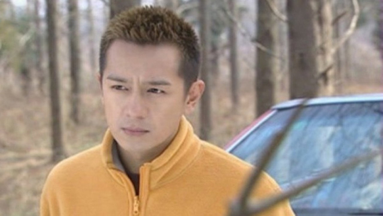 Carry Me Fly and Walk Off backdrop