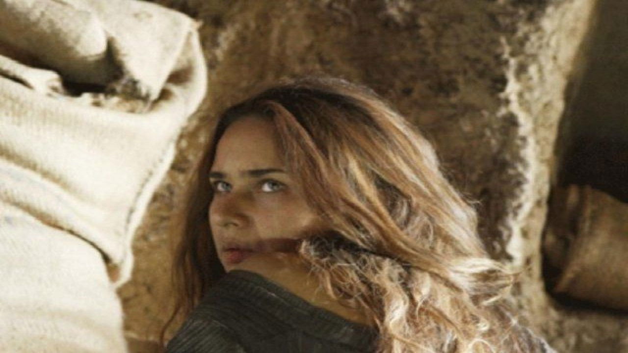 Hodoa Nisbi backdrop