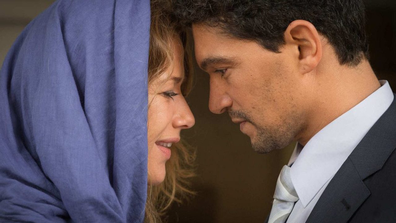 Die verbotene Frau backdrop