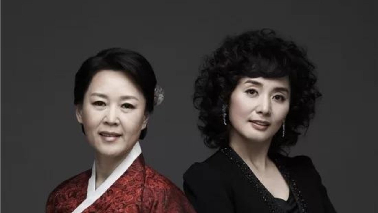 애자언니민자 backdrop