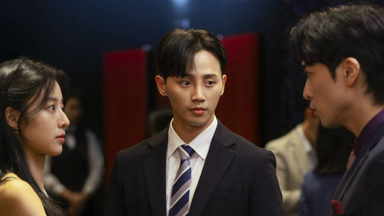 The Exreme Villainess backdrop