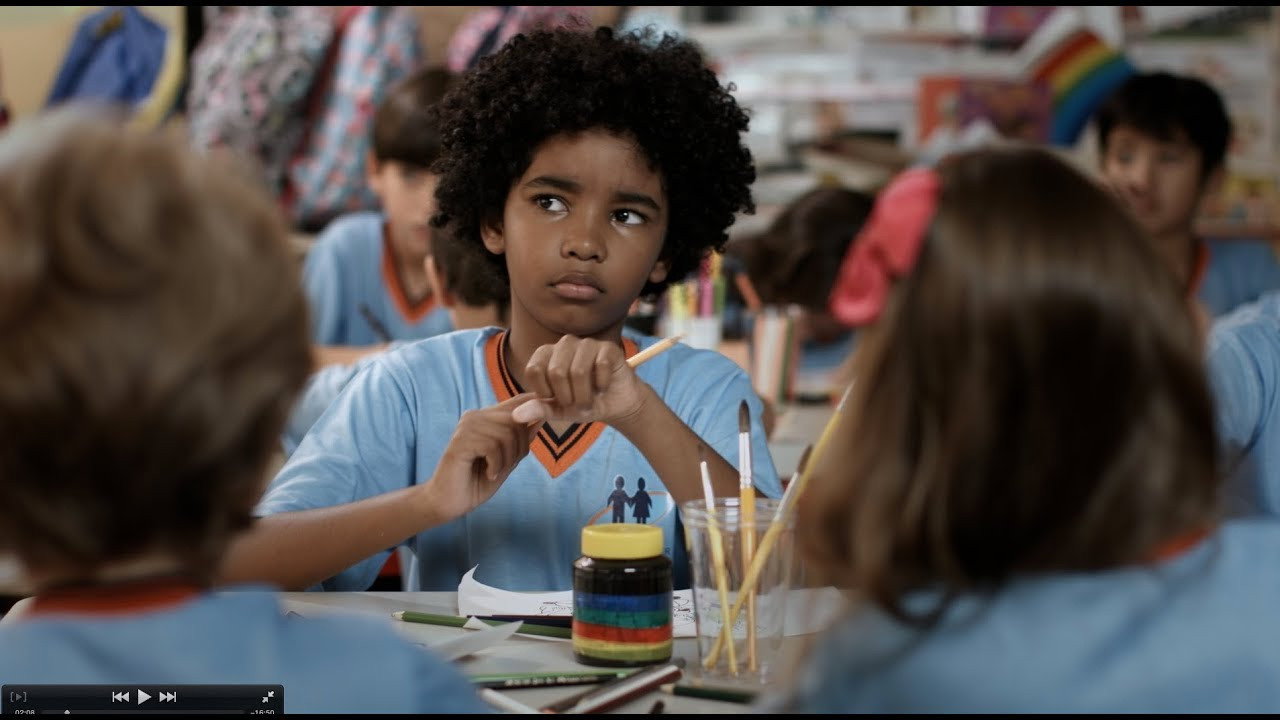 Dúdú e o Lápis Cor da Pele backdrop