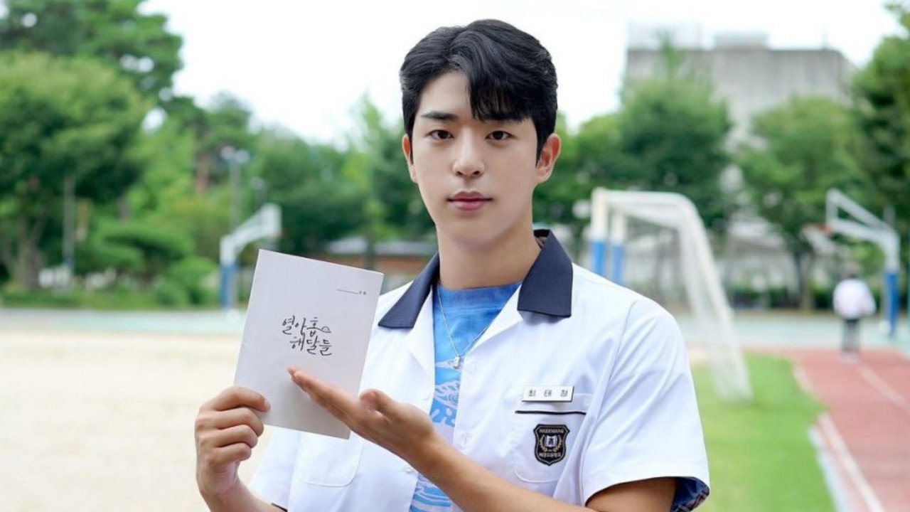 Like Otters backdrop