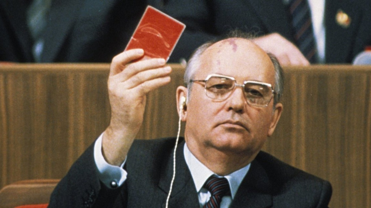 He Came to Give Us Freedom backdrop