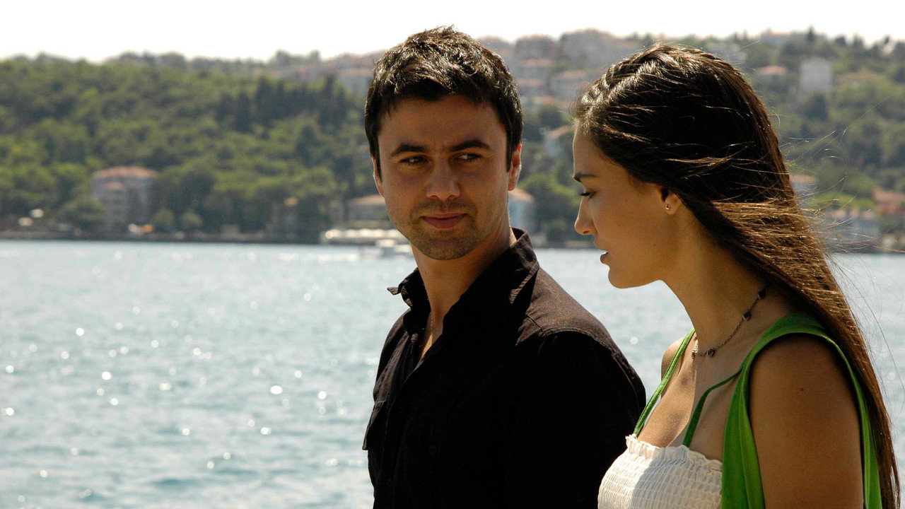 Senden Başka backdrop