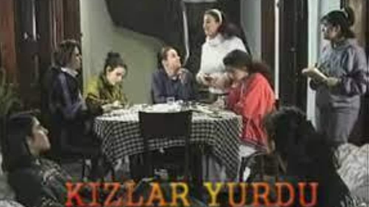 Kızlar Yurdu backdrop