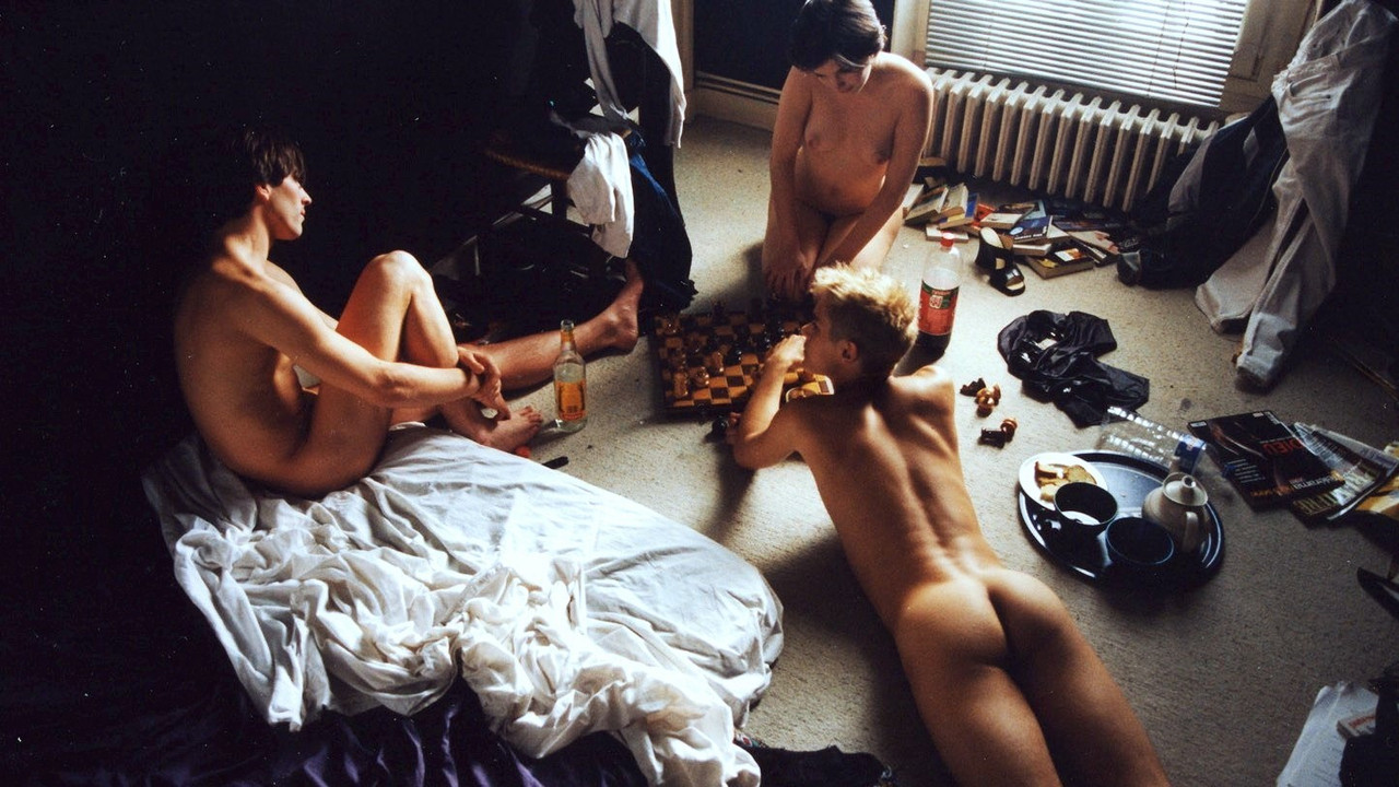 To the Extreme backdrop