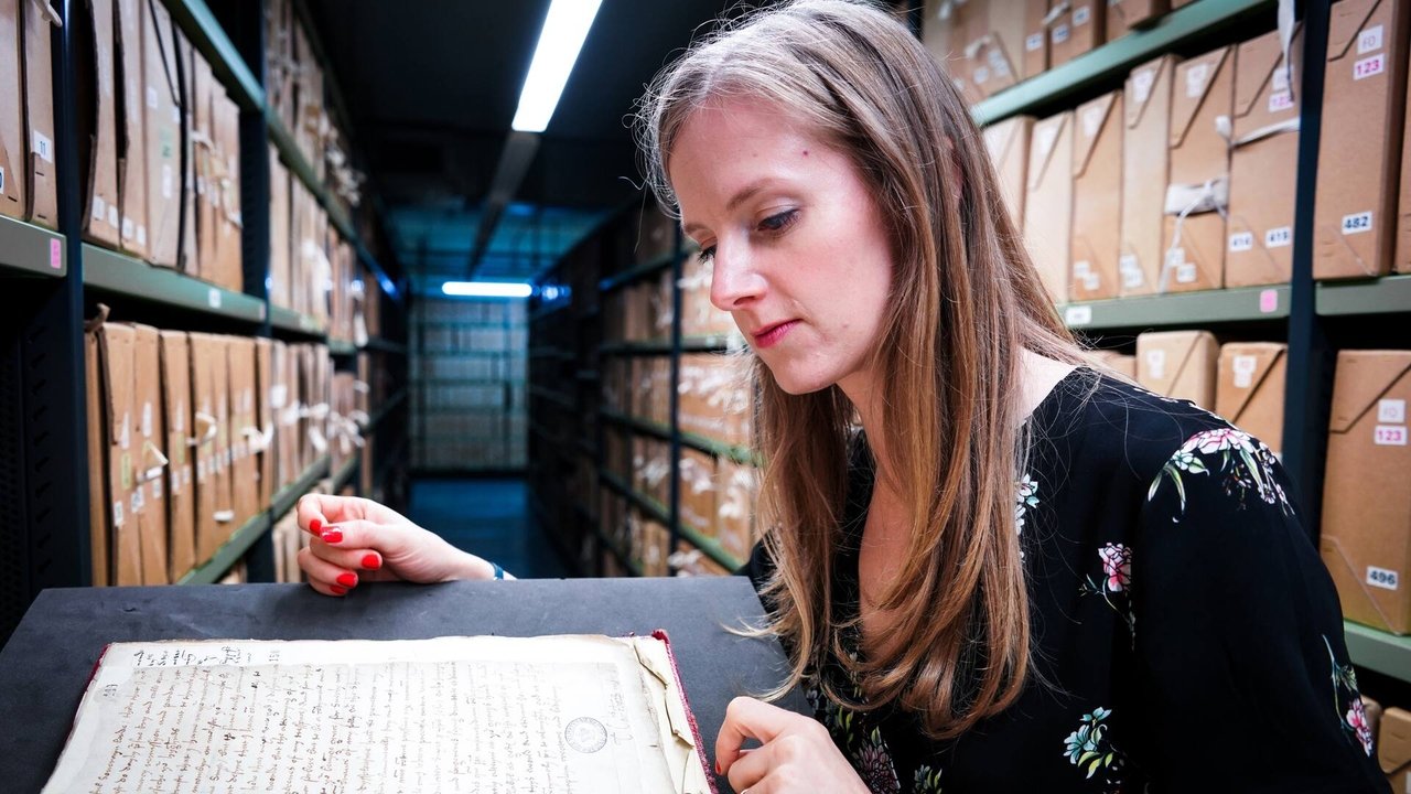 Henry VIII: Man Monarch Monster backdrop