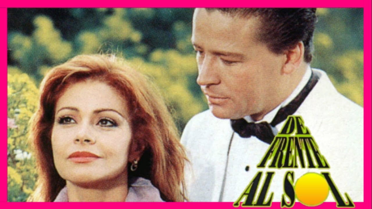 De frente al sol backdrop