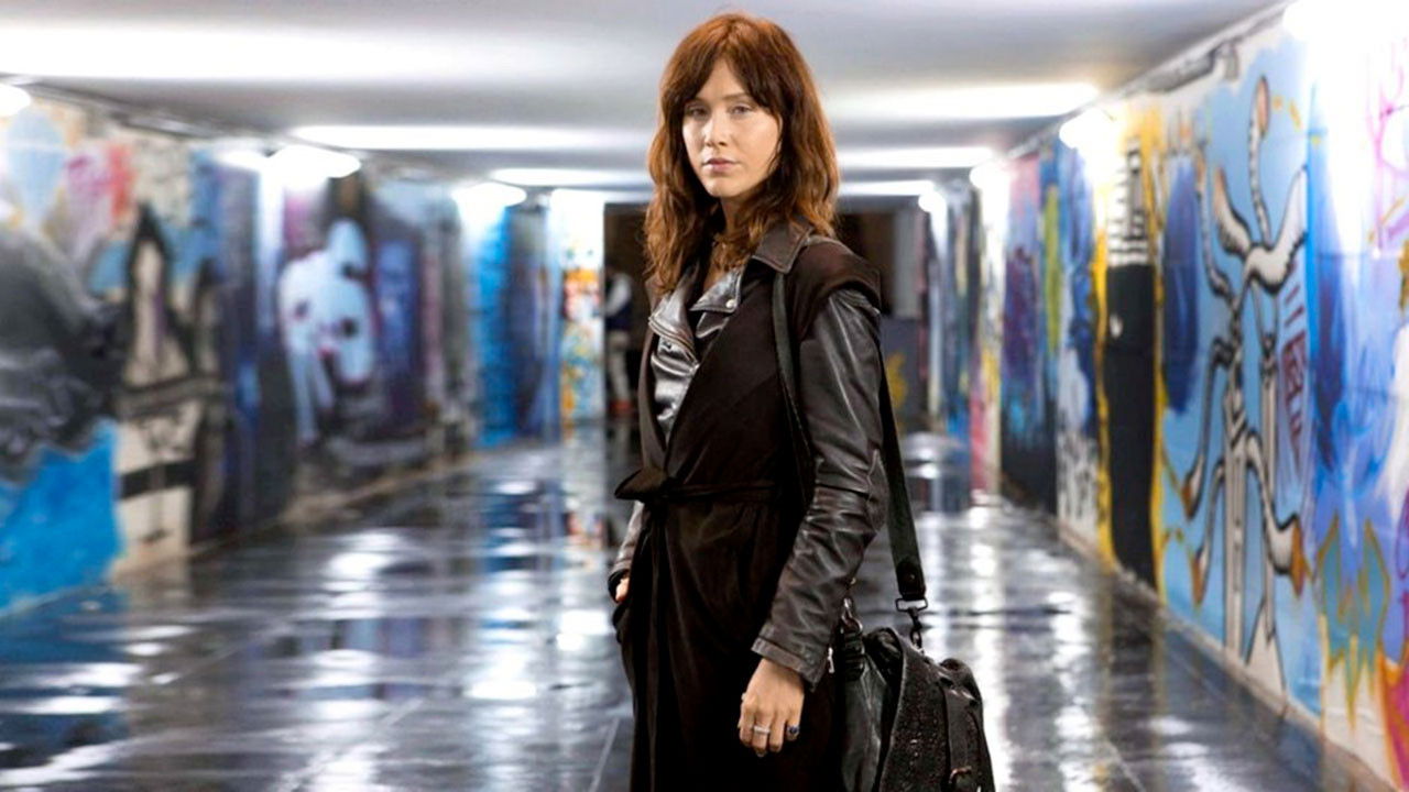 Oltre la soglia backdrop