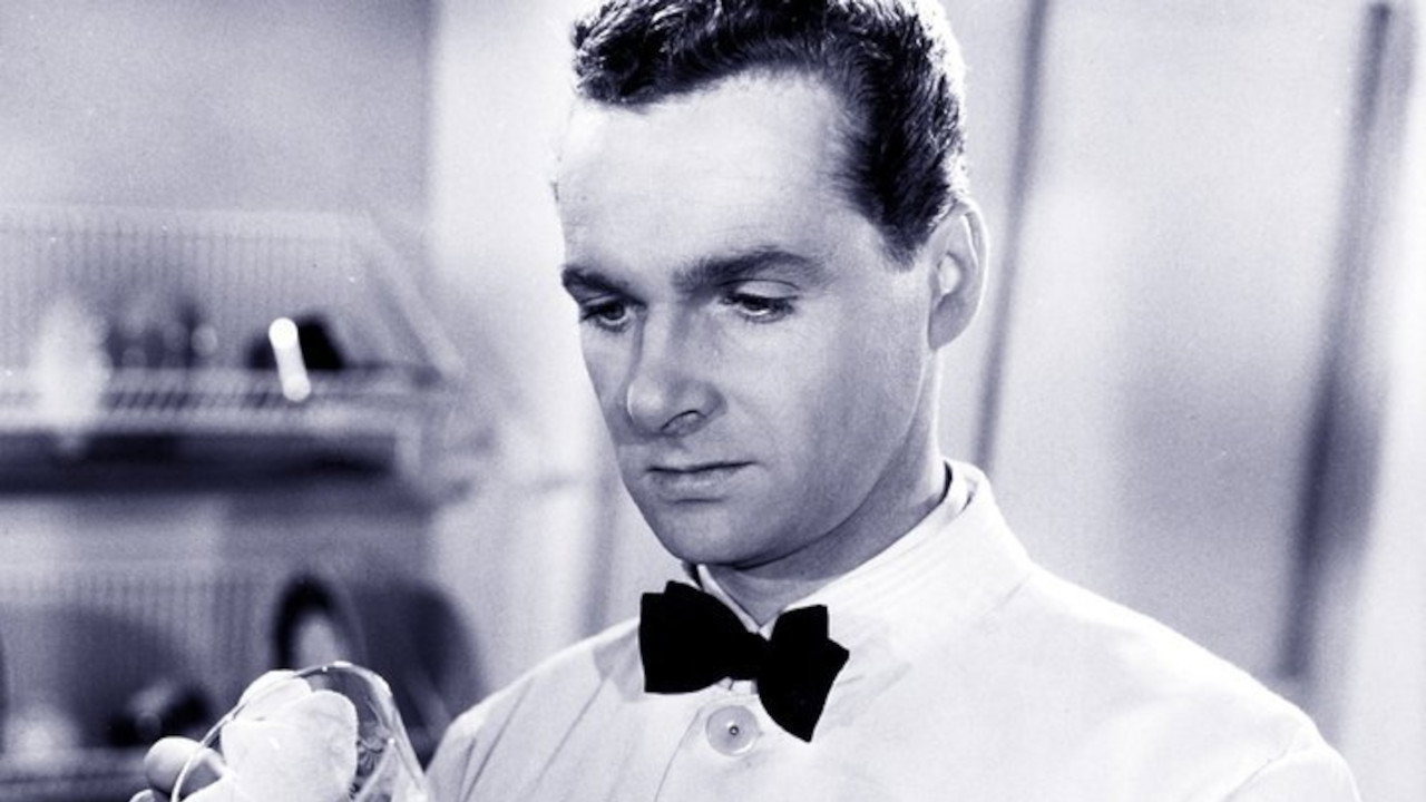 En karl i köket backdrop