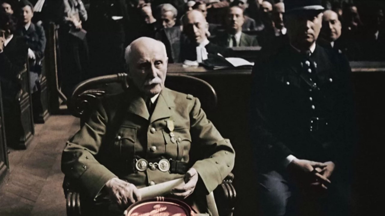 Juger Pétain backdrop