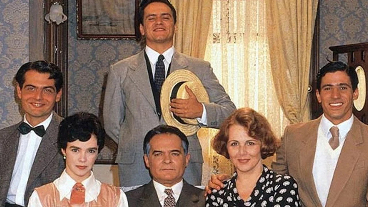 Éramos Seis backdrop