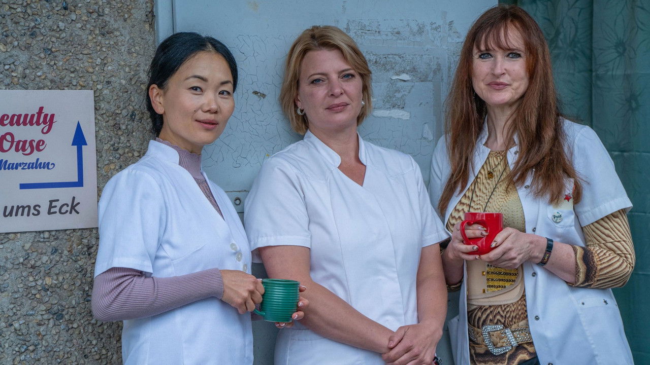 Marzahn, mon amour backdrop