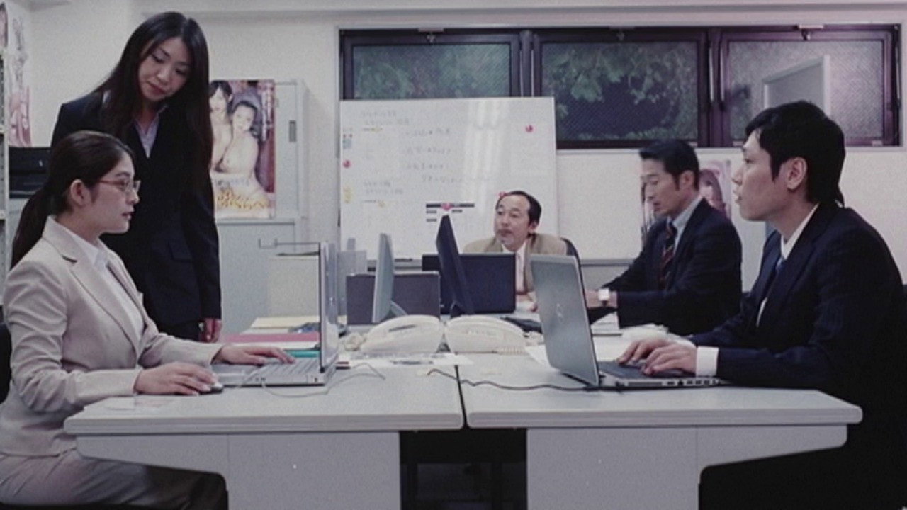 Shinjin kyonyû: Hasande san-patsu! backdrop