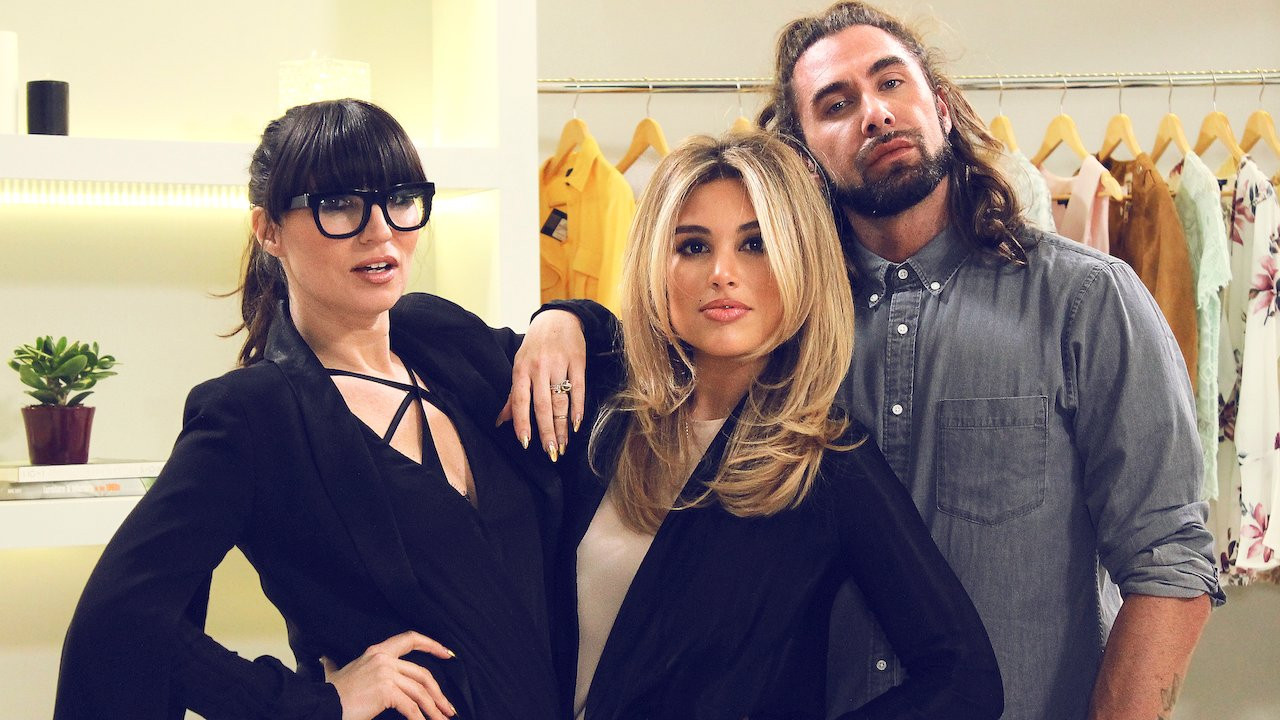 100% Hotter backdrop