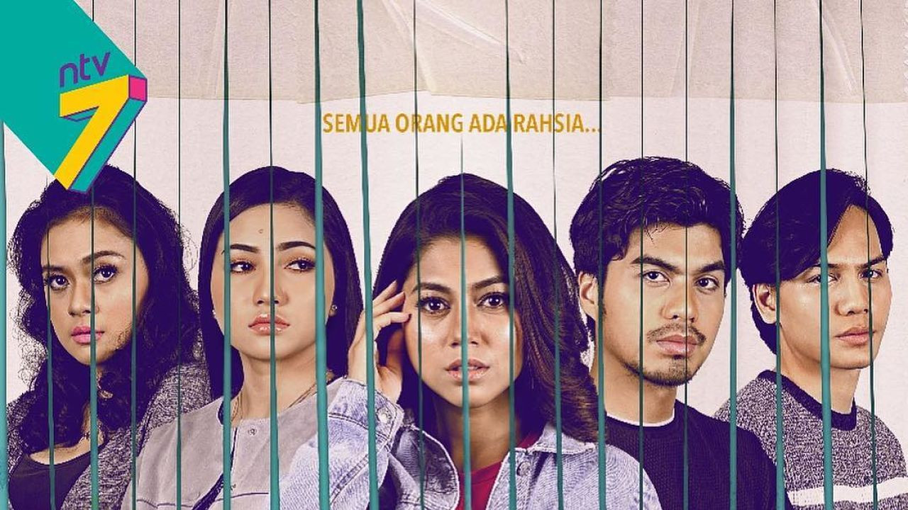 Inai Yang Hilang backdrop