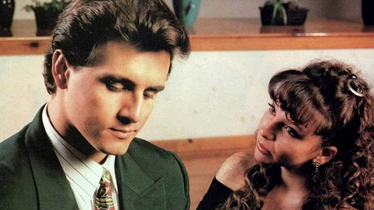 A flor de piel backdrop