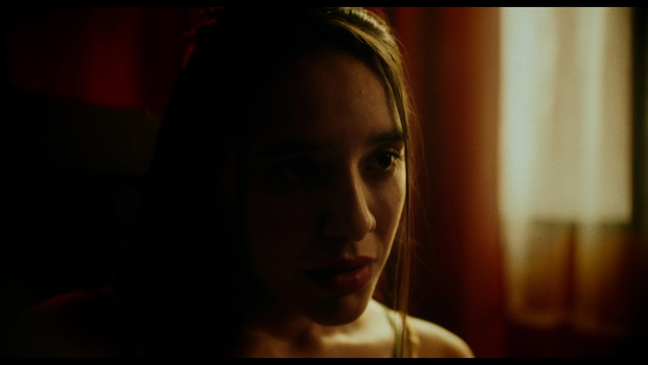 El color de esas cerezas me recuerdan algo hermoso backdrop