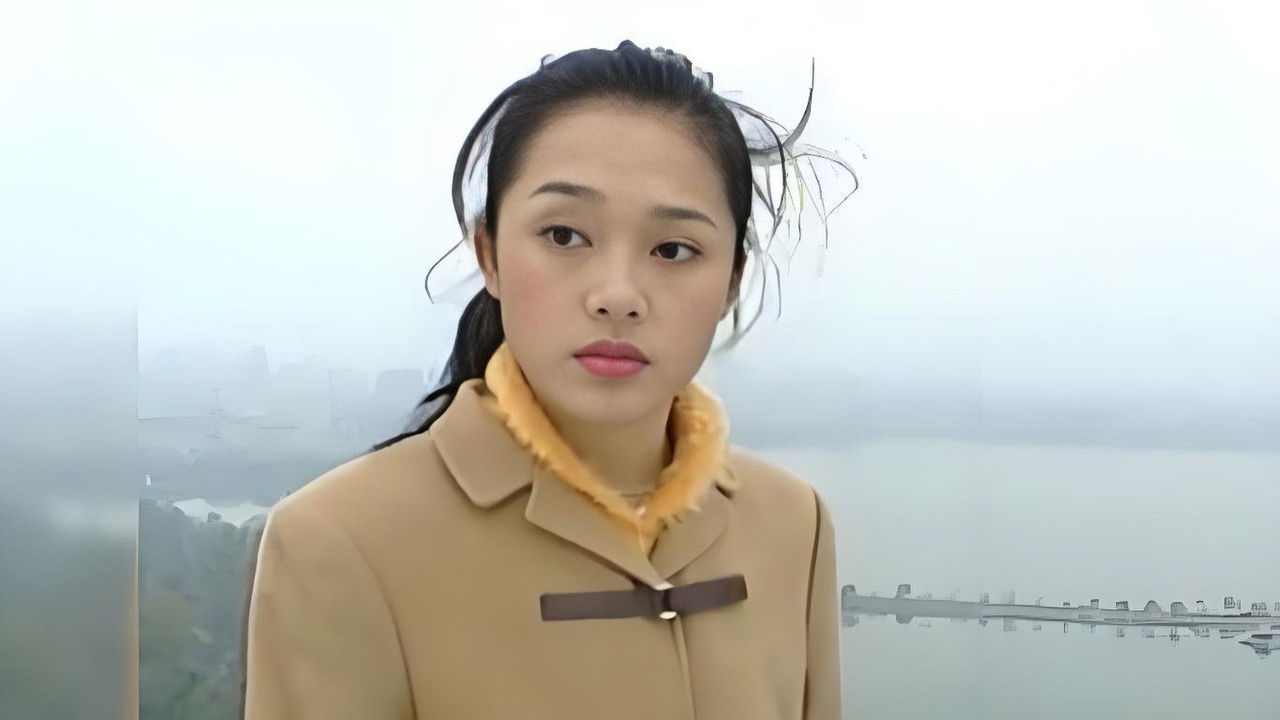 危情实录 backdrop