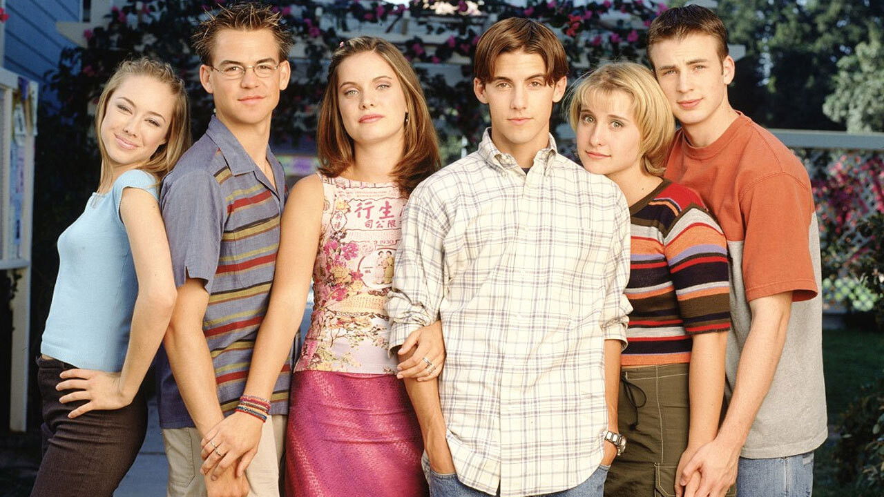 Opposite Sex backdrop