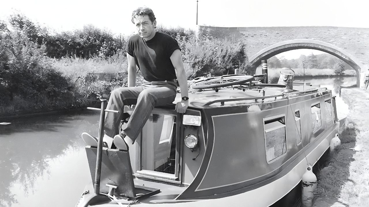 Travelling Man backdrop